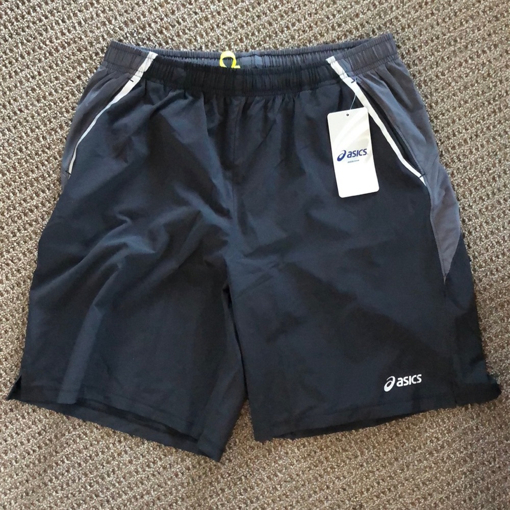 NWT ASICS Men’s shorts NO liner